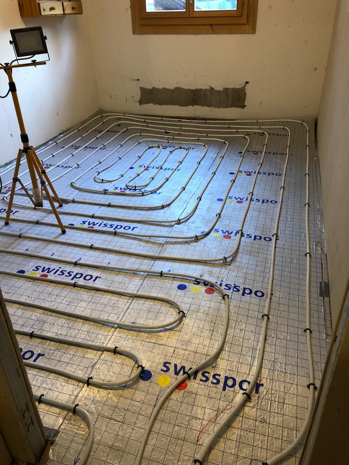 Installation de chauffe eau au sol hydraulique